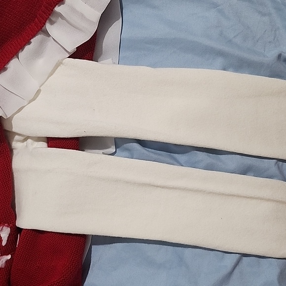 Unique dress with a tight.can be used for Christmas celebration. 5-6 year Olds. - Picture 3 of 3